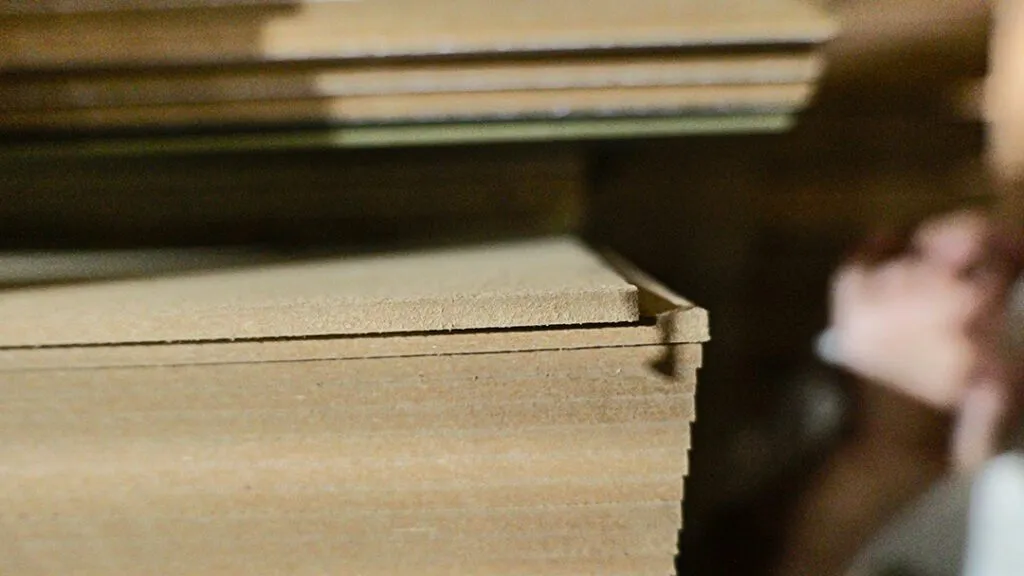 MDF board without any Cover (The Raw Material)